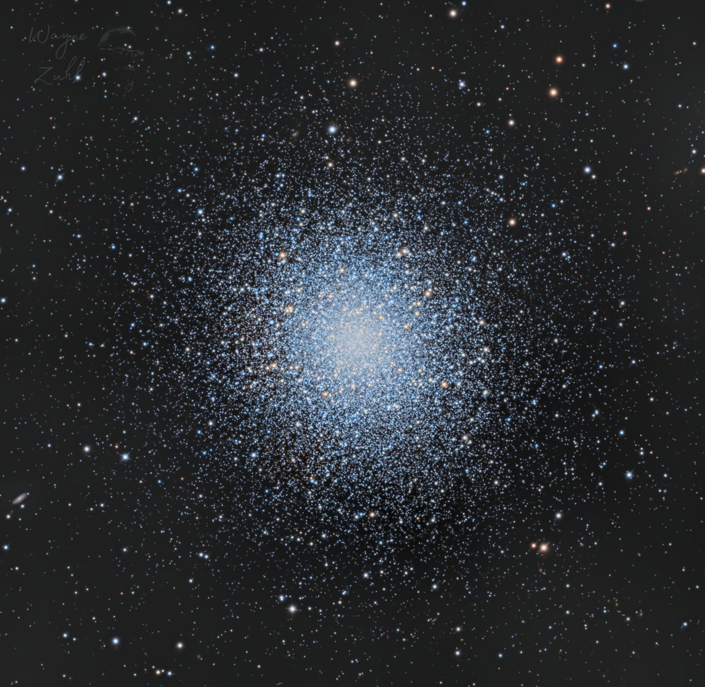 M13 Hercules Globular Cluster photographed by Wayne Zuhl