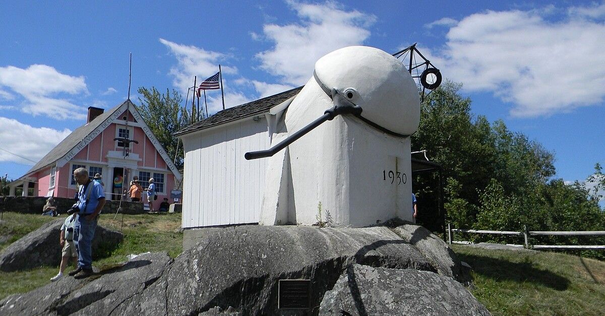 The Pink Clubhouse and Porter Turret Telescope at Stellafane in Springfield, Vermont
